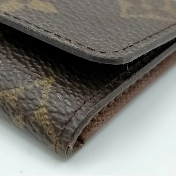 Louis Vuitton Monogram 4 Key Case - Picture 4 of 9